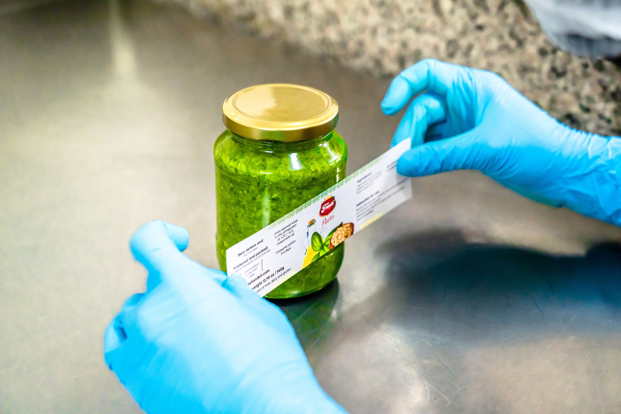 PESTO SAUCE - 340g - Jet Italian Deli - JID-GA-HO - ROCKFOODS BANGKOK - Italian food - Italian grocery - Food delivery - Thailand - Wine - Truffle - Pasta - Cheese