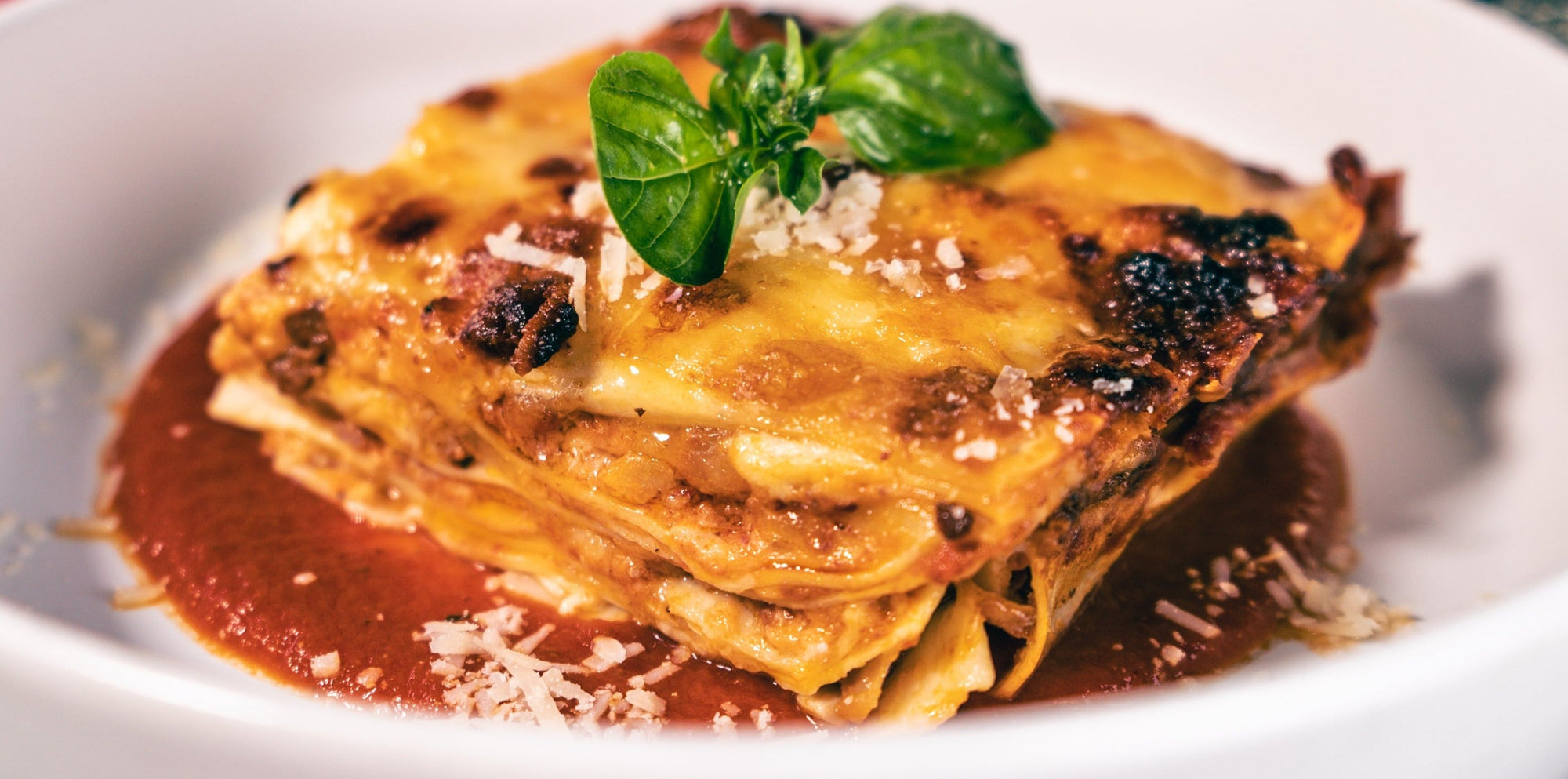 LASAGNA BEEF - 550g approx. - 2 Portions - Jet Italian Deli - JID-GA-HO - ROCKFOODS BANGKOK - Italian food - Italian grocery - Food delivery - Thailand - Wine - Truffle - Pasta - Cheese